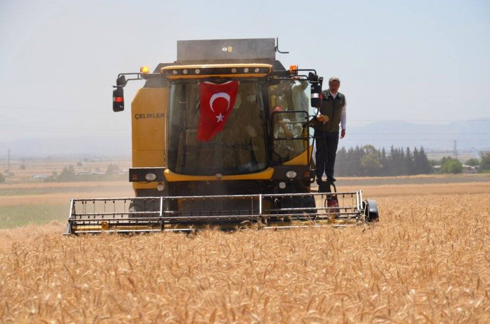 Bakan Pakdemirli: Tarım işçilerimiz kademeli olarak aşılanacak