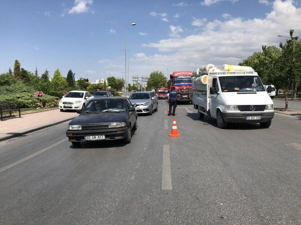 Konya’da polis denetimleri sürüyor
