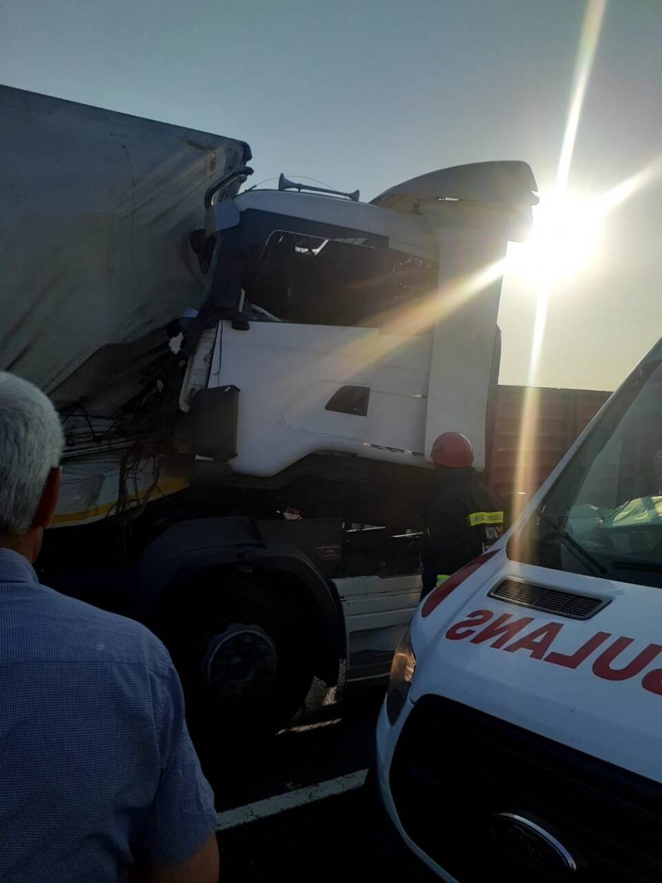 Konya'da kaza! Tır önündeki tıra çarptı: 1 yaralı