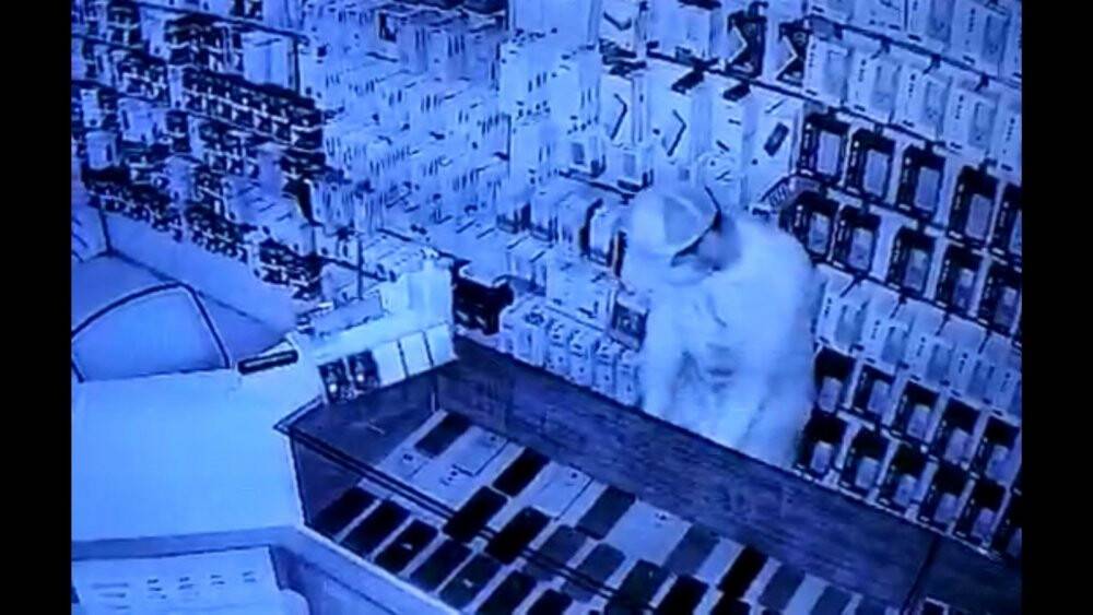 40 saniyede 100 bin liralık telefon çaldı