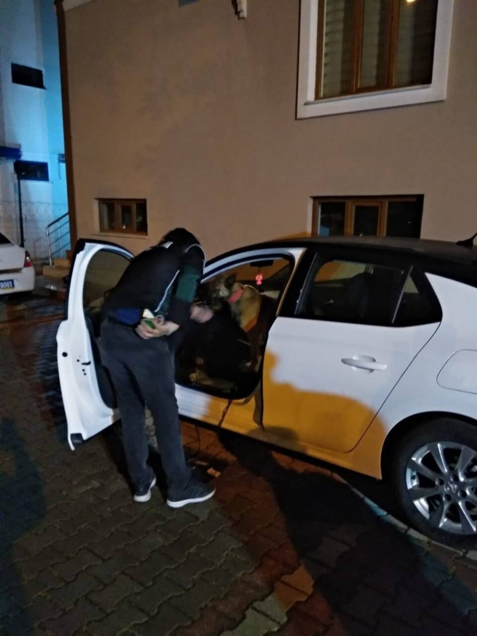 Konya'da uyuşturucu operasyonu: 2 gözaltı