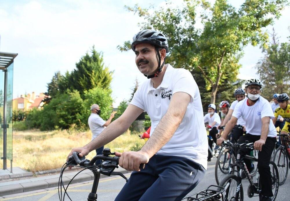 Bakan Kurum Konya'da bisiklet etkinliğine katıldı