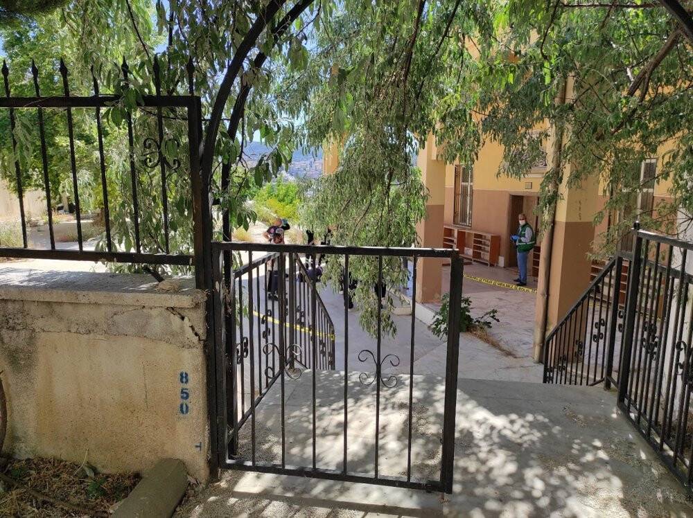 Camide kafasından vurulmuş halde bulundu