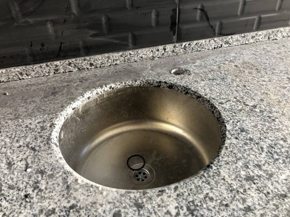 Konya'da oturuma hazır binadan 12 su sayacı ve 21 çeşme bataryası çalındı