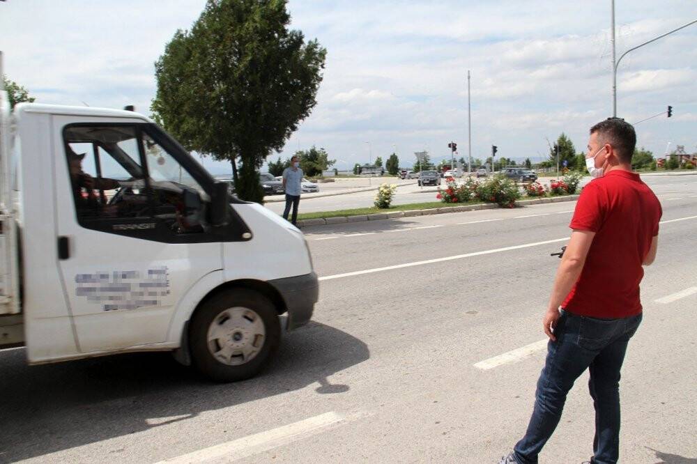 Polisten sivil kıyafetli trafik denetimi