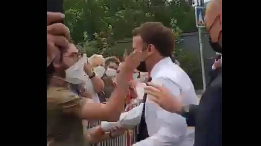 macron-tokat.jpg