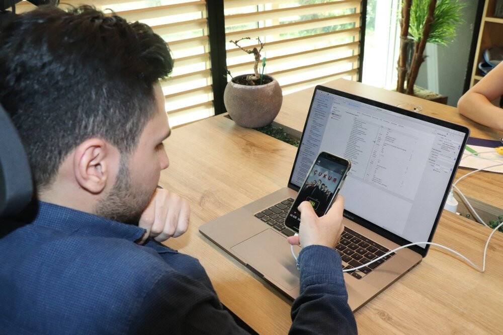 Türkiye’de izlenme rekorları kıran ’Çukur’ dizisine mobil oyun geliştirildi