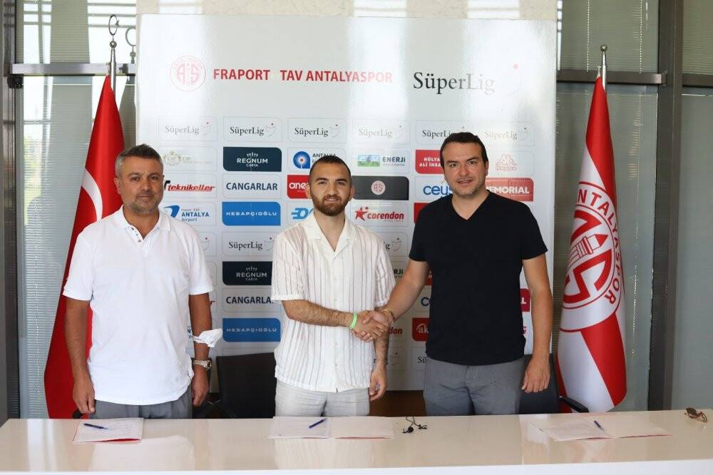 Adı Konyaspor'la da anılıyordu! Antalyaspor, Erkan Eyibil’i kadrosuna kattı