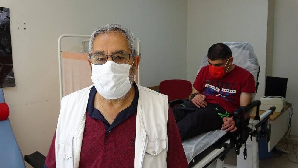 Konya'da aşı çalışmalarında evden hastaneye aşı hizmeti