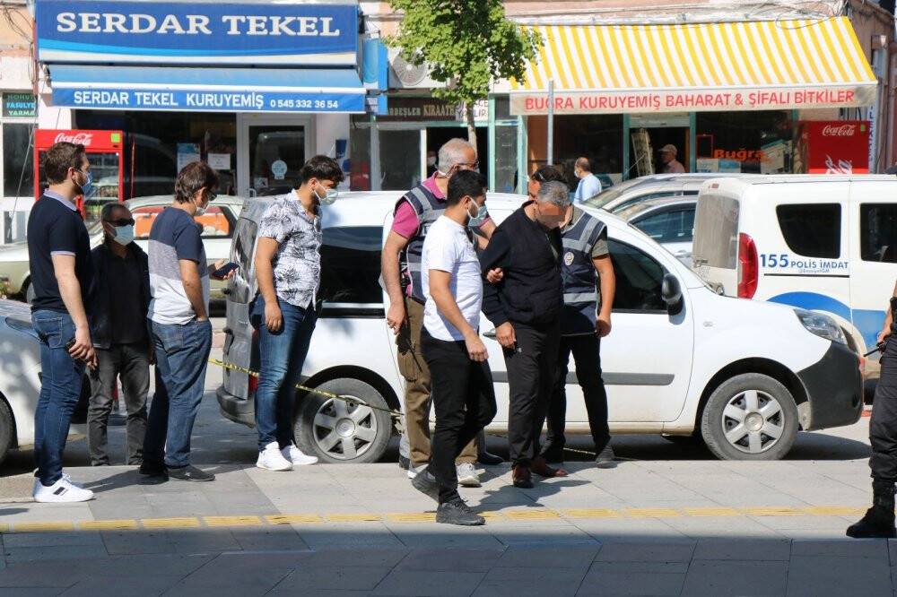 Bir cinayet araştırmasıyla 3 cinayet çözüldü
