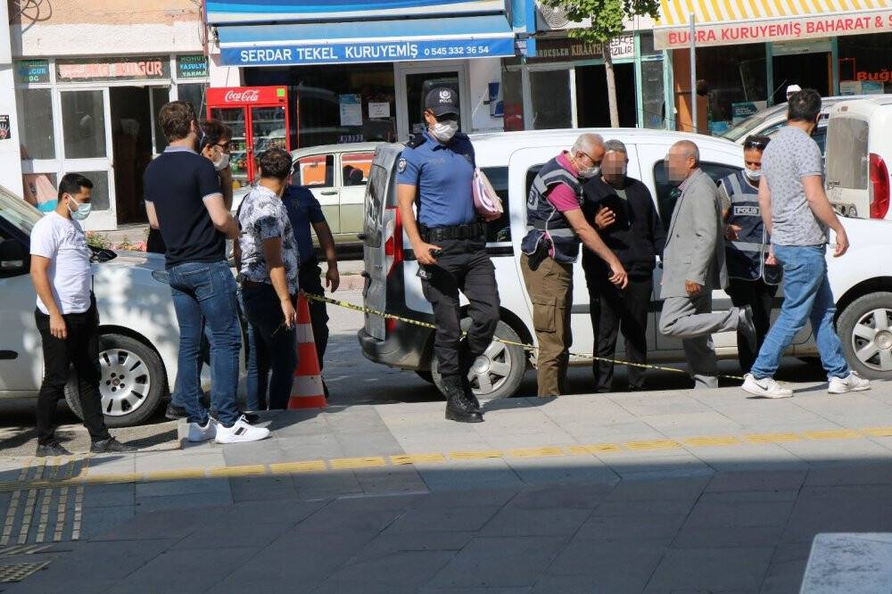 Bir cinayet araştırmasıyla 3 cinayet çözüldü