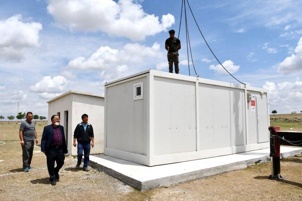 Kulu’da mevsimlik işçiler için konteynerler yerleştirildi