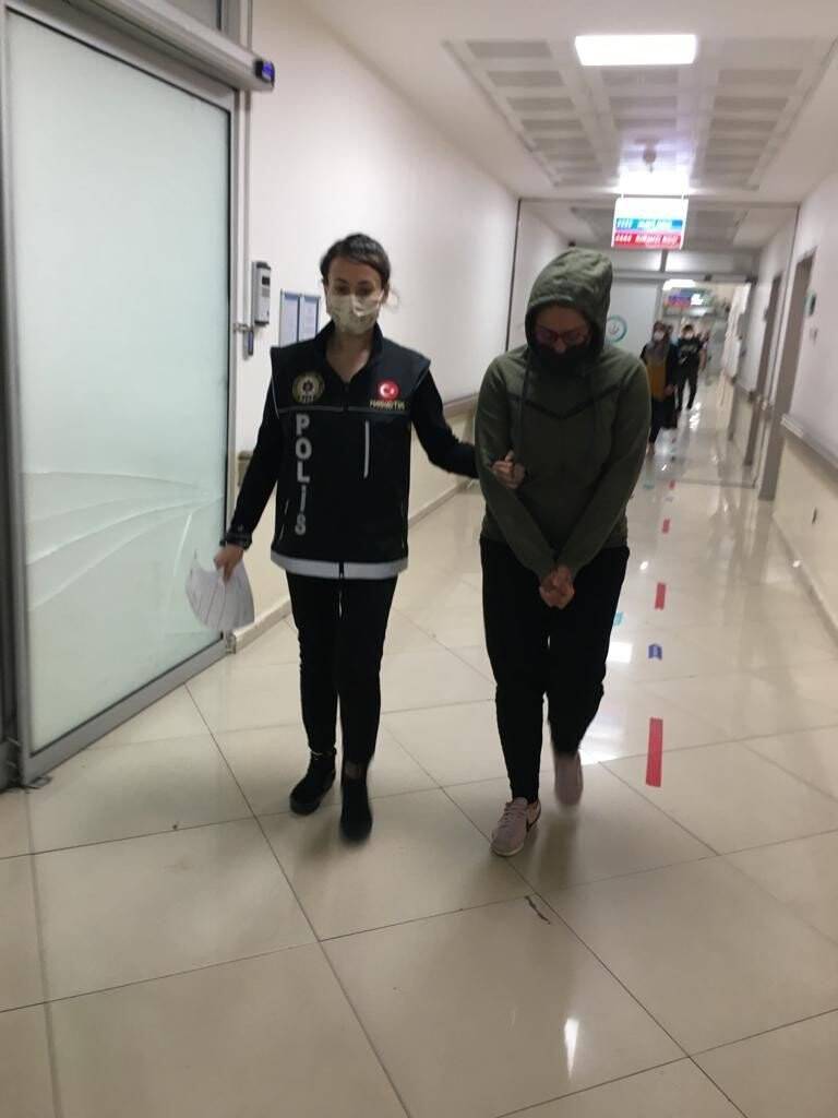 Kadir Şeker’in kurtarmaya çalıştığı kadının kız kardeşi de eroinle yakalandı