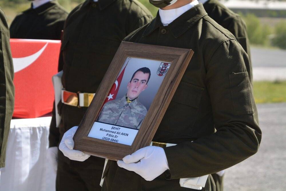 Şehit Akın için Hakkari’de tören düzenlendi