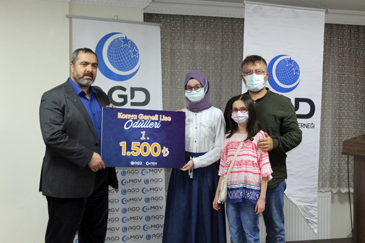 siyer-i-nebi-bilgi-yarismasinin-odul-toreni-gerceklesti-7.jpg