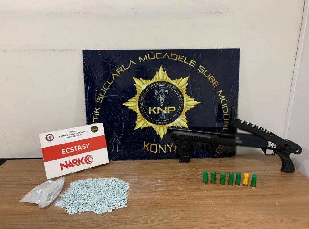 Konya’da uyuşturucu operasyonu: 44 gözaltı