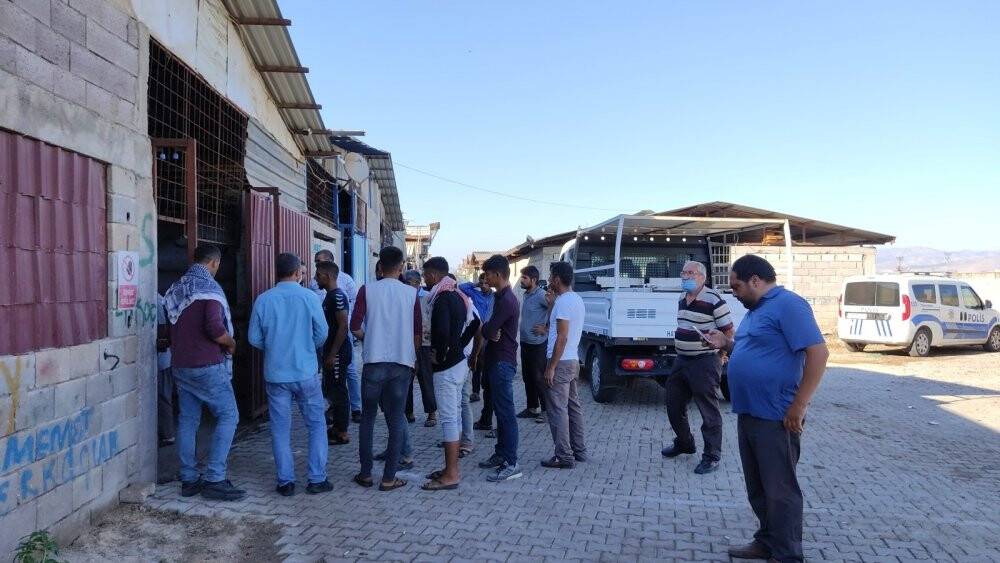 Barakada silahla vurulmuş halde ölü bulundu