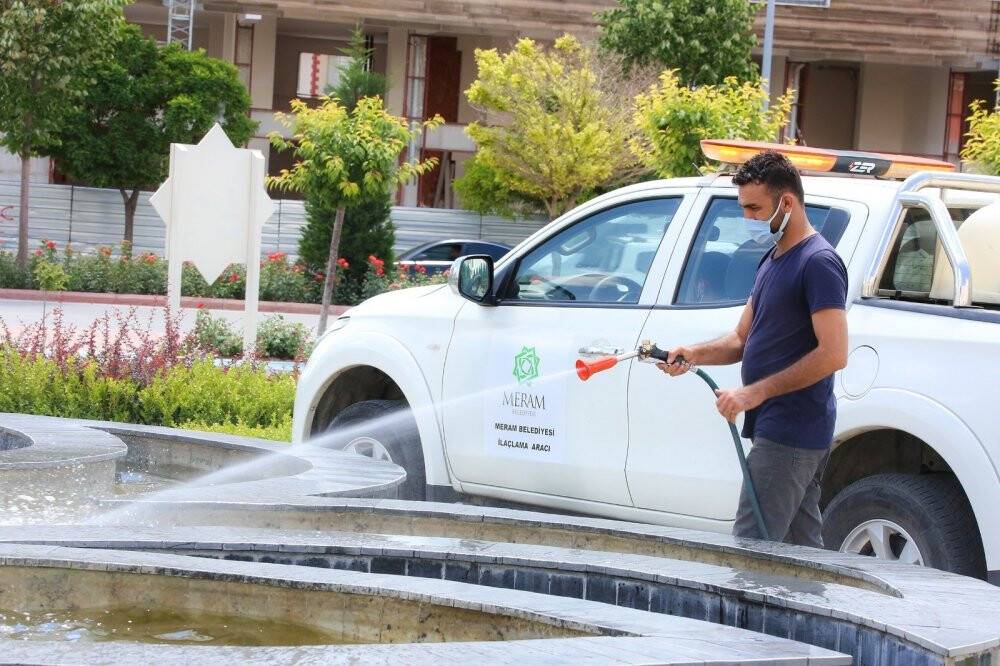 Meram’da ilaçlama çalışmaları hız kazandı