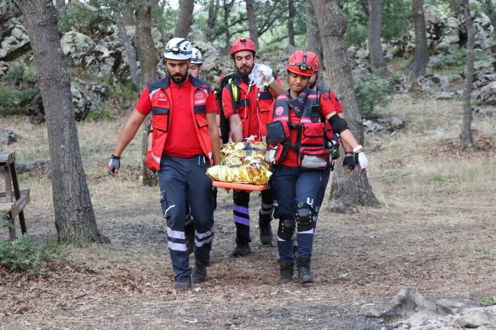 UMKE personeli eğitimlerini tatbikatlarla güçlendiriyor