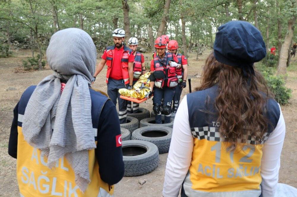 UMKE personeli eğitimlerini tatbikatlarla güçlendiriyor