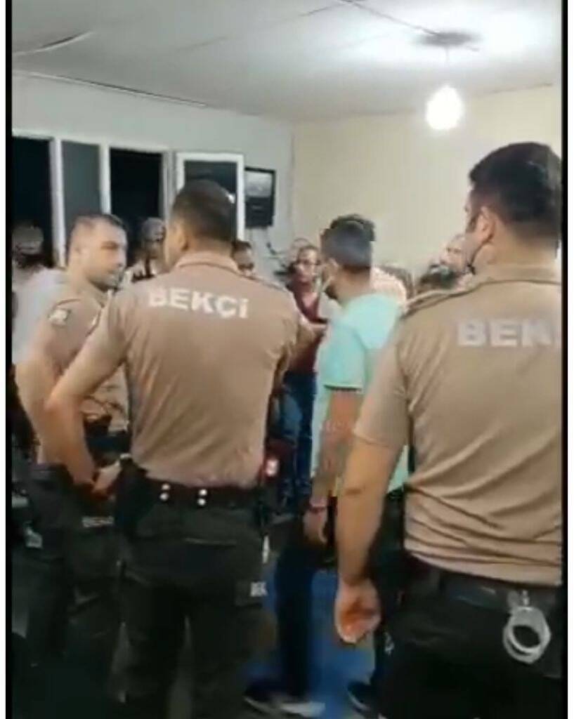 Parayı kaptırdı komiserin kolunu ısırdı