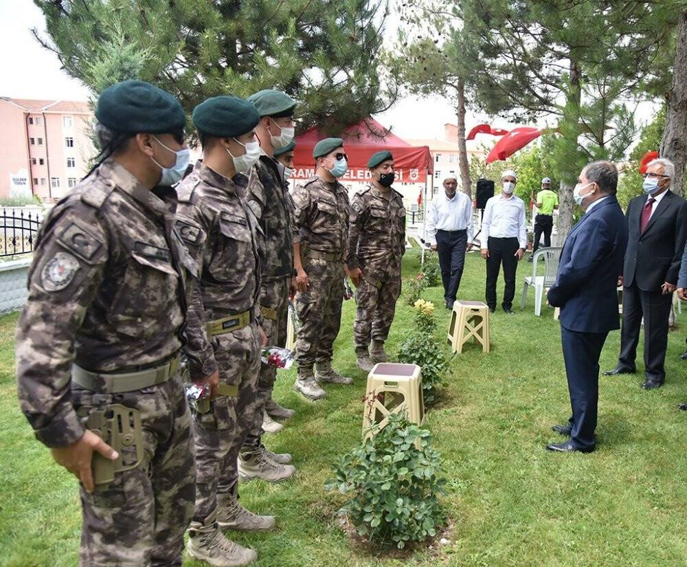 Şehit özel harekat polisi mezarı başında anıldı