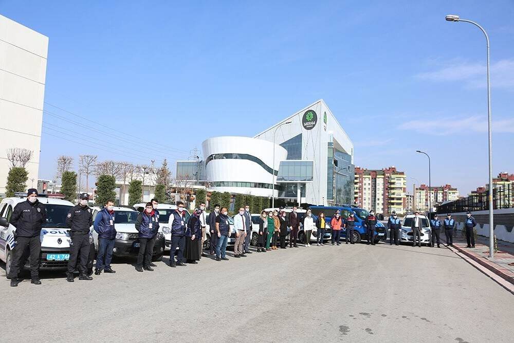 Meram’da vefalı eller vatandaşları yalnız bırakmadı