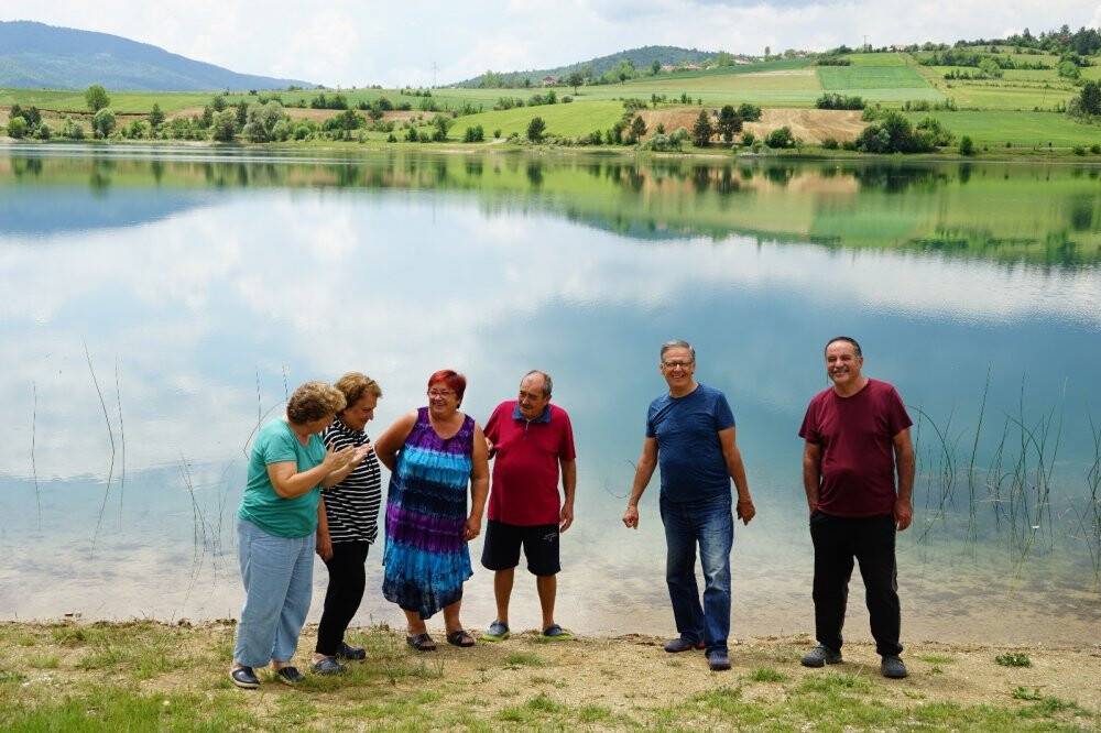 Kısıtlamada torunlarını büyüten çift, yasaklar kalkınca Türkiye turuna çıktı