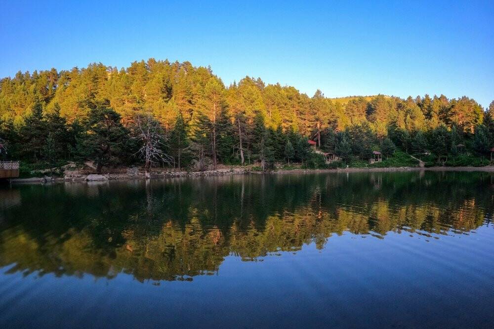 Doğa harikası Limni Gölü’ne ziyaretçi akını