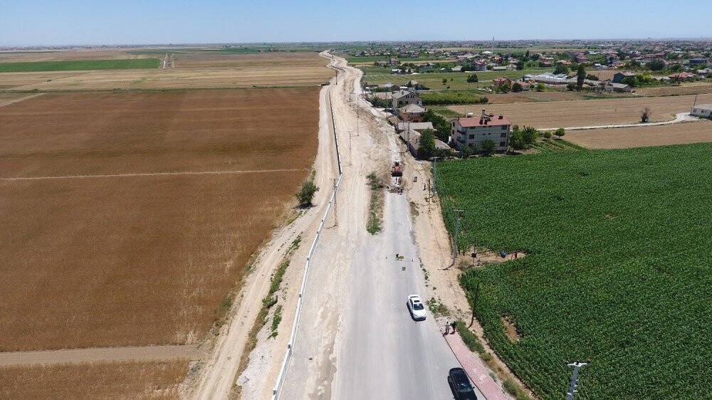 Karatay Belediyesi’nin bölgedeki yol genişletme çalışması devam ediyor