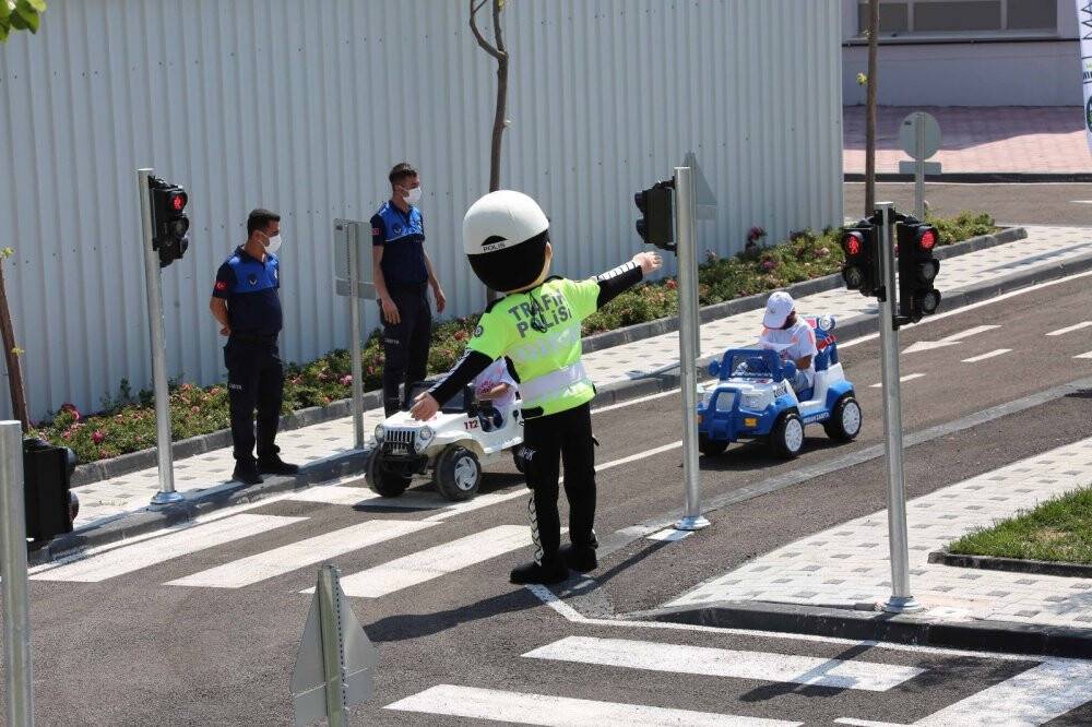 Meram’da ‘telafide ben de varım’ programları başladı