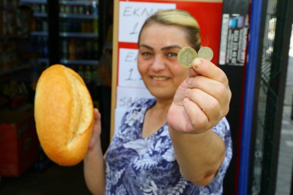 Fırıncıya kızdı ekmeğe 50 kuruş indirim yaptı