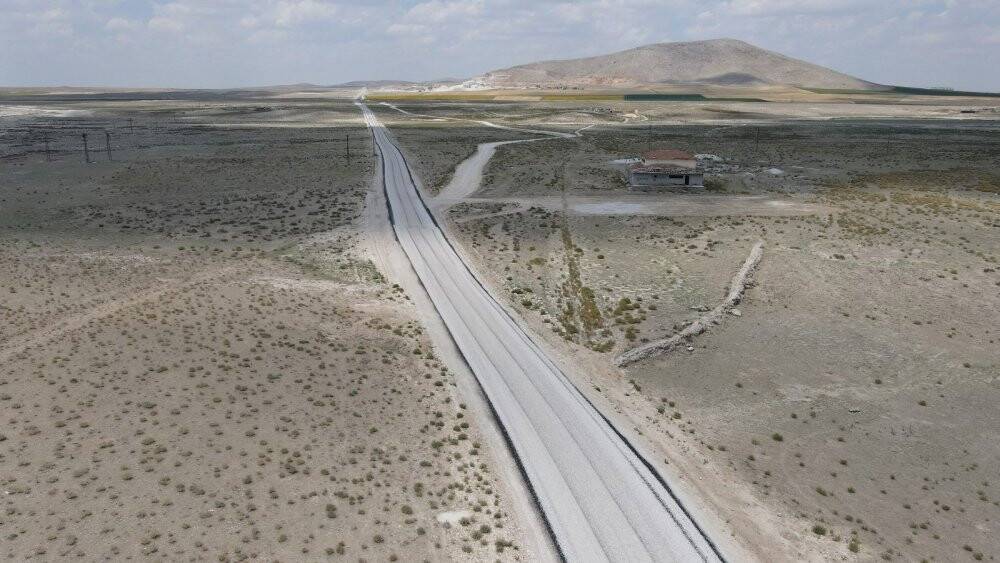 Konya Büyükşehir’den Cihanbeyli’ye 19 kilometre daha mahalle yolu