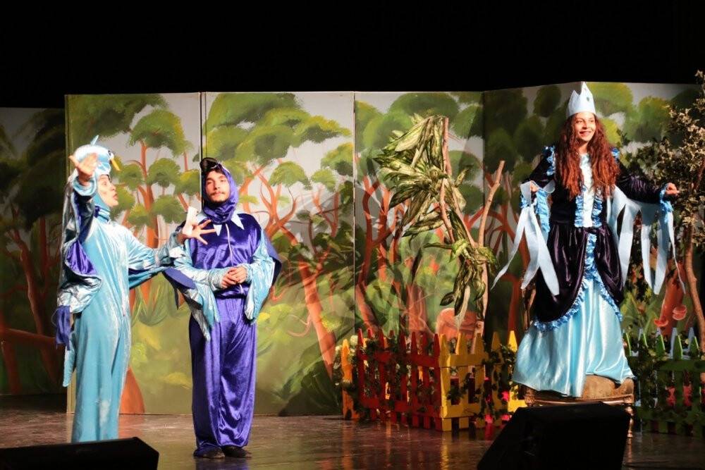 Nasreddin Hoca şenliğinde ‘Seni Unutmak İstemedim ki’ oyununa yoğun ilgi