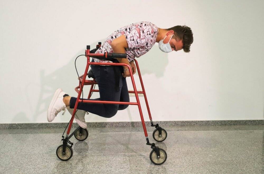 Konya'da makine mühendisliği öğrencisinden düşük maliyetli yürüteç