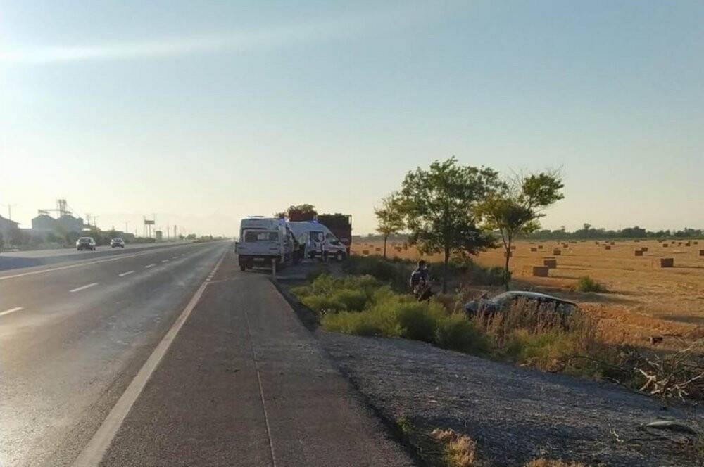Konya'da kaza! Otomobil tarlaya uçtu