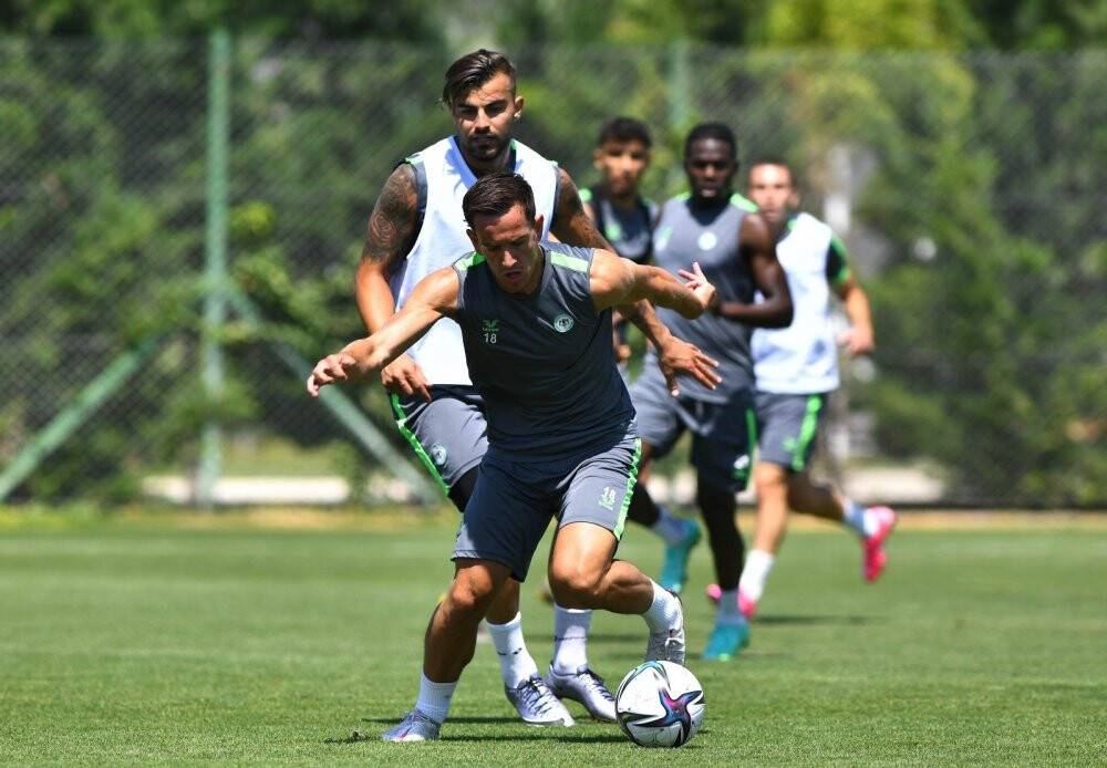 Konyaspor yeni sezon hazırlıklarını sürdürüyor