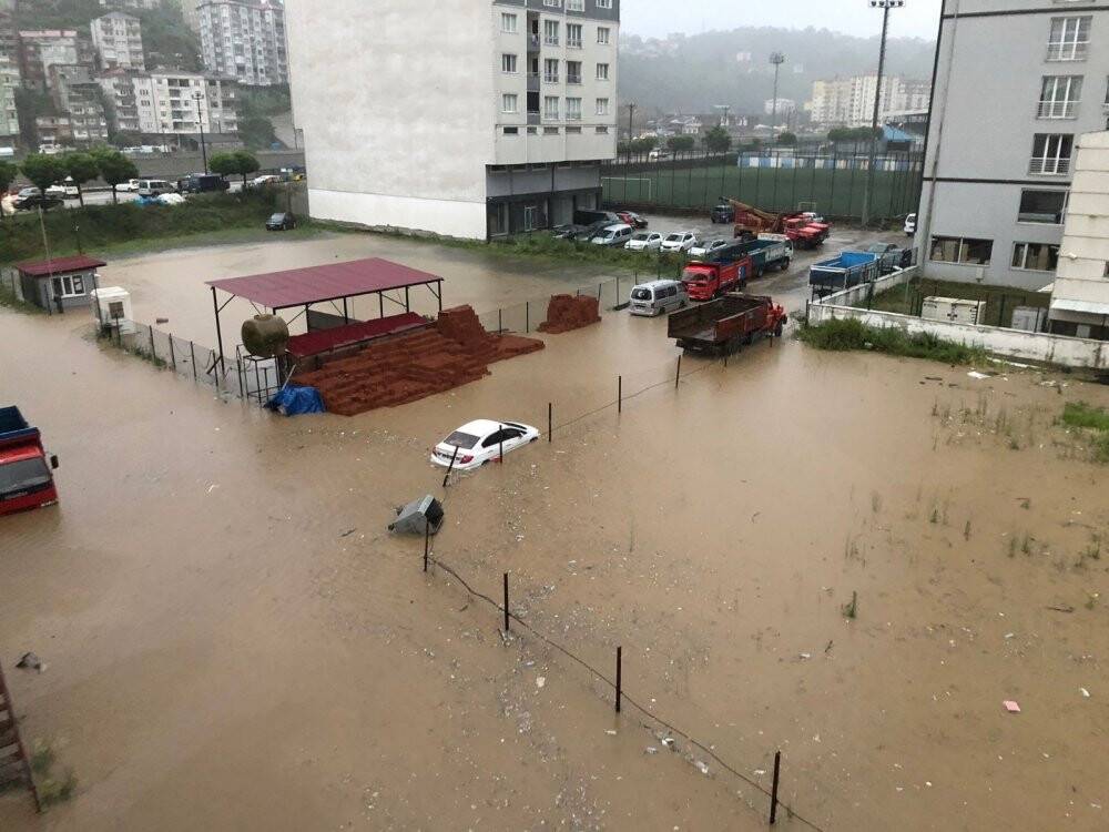 Rize’de sel felaketi