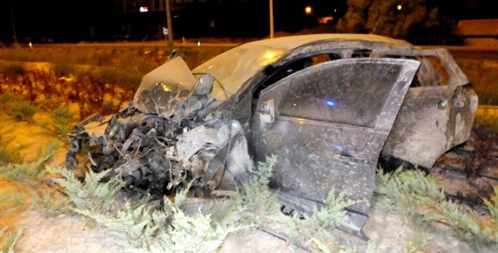Konya yolunda kaza! Takla atan otomobil refüje düştü