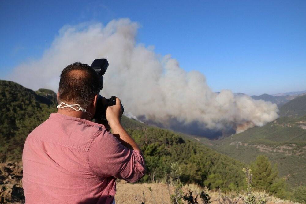 Mersin’deki orman yangını devam ediyor