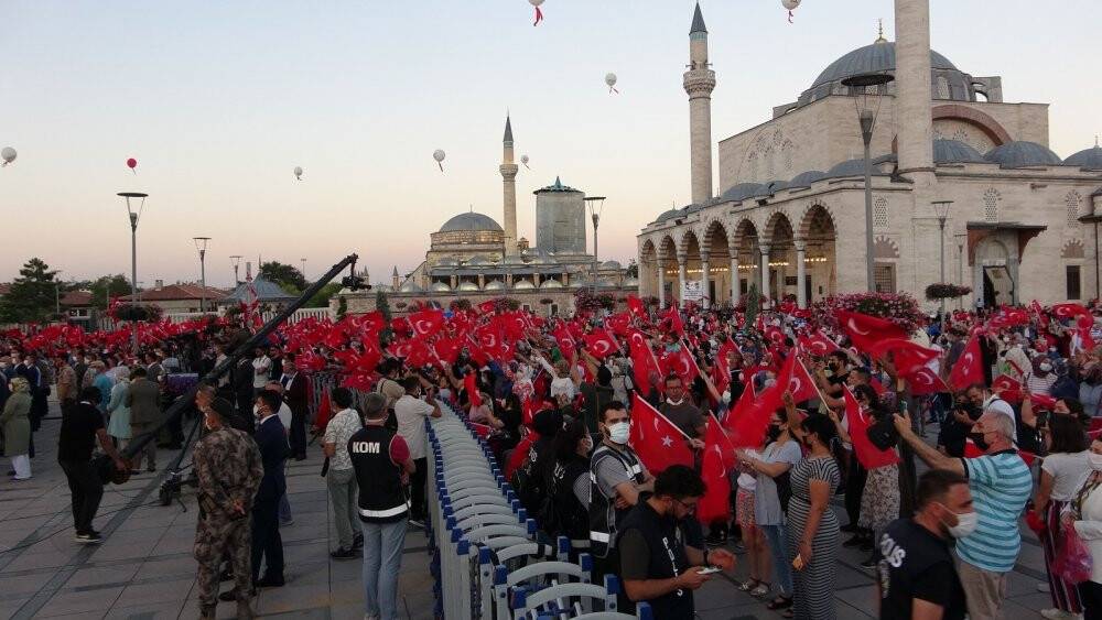 Mevlana Meydanı'nda 15 Temmuz