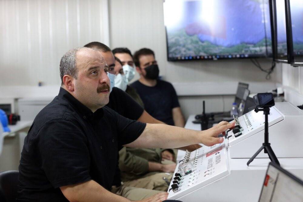 Bakan Varank: Uzay aracımızın tasarımına başladık