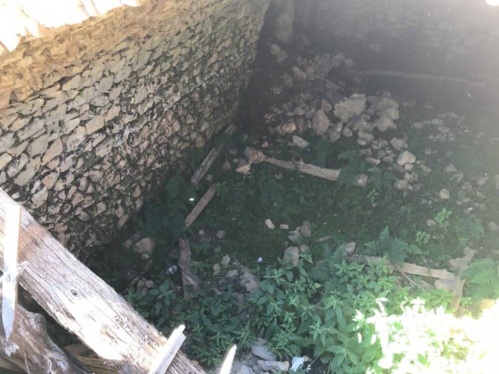 Tarihi Nodar Han ve hana ait kemerli kuyu define avcıları tarafından talan edildi