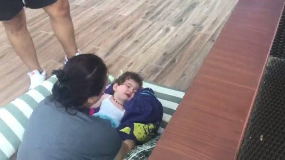 Otel ismi değişince onlarca tatilci otel önünde mağdur oldu