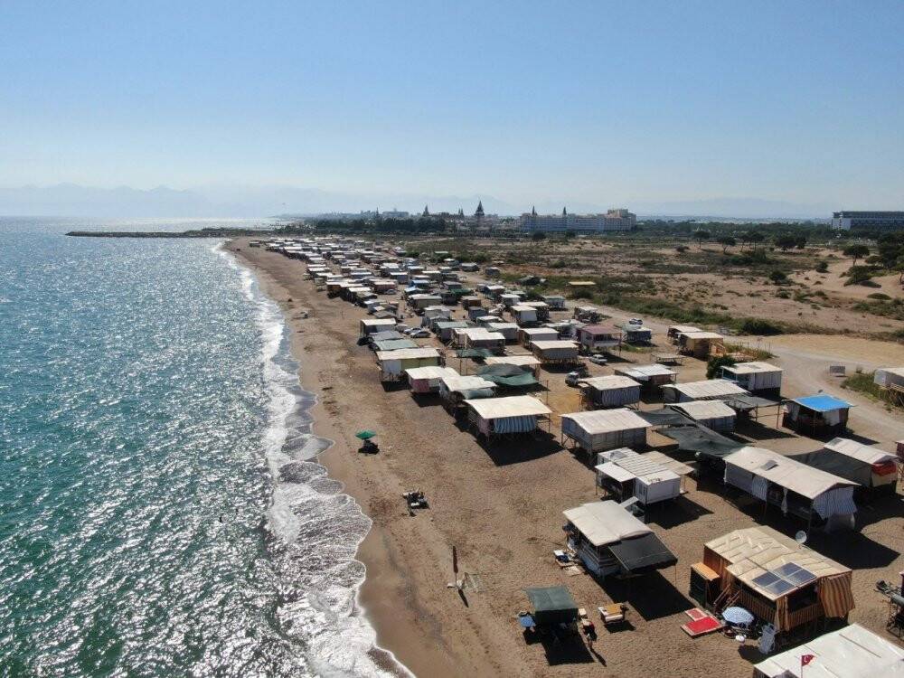 Otellerin yüzde yüz dolu olduğu Antalya’da, 5 yıldızlı denize sıfır "Çardak Beach" tatili