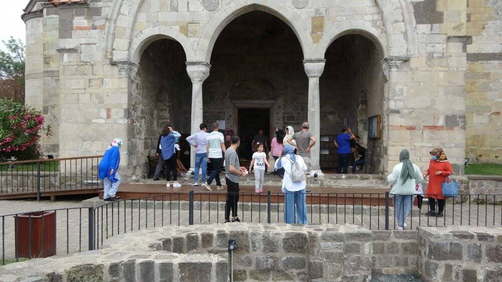 Trabzon’daki Ayasofya Camii’nde bayramda ziyaretçi sayısı üç katına çıktı