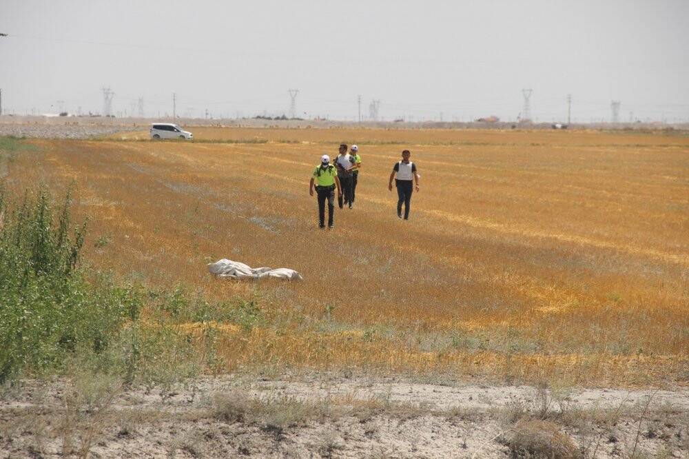 Konya'da uygulama noktasından kaçan otomobilden 10 göçmen çıktı