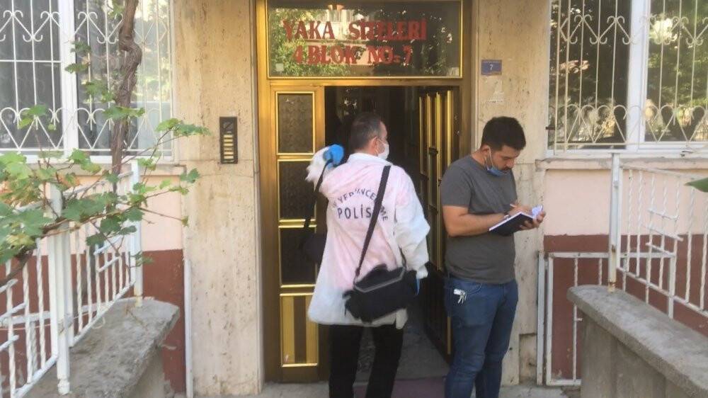 Et kıymak isterken elektrik akımına kapılarak hayatını kaybetti