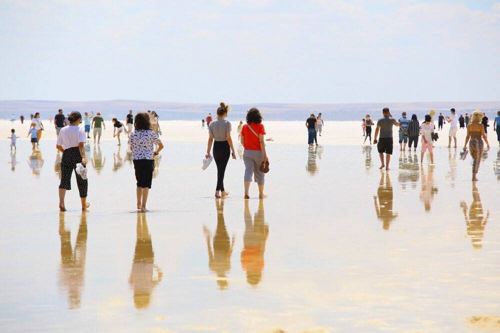 Türkiye’nin ikinci büyük gölü, ziyaretçilerin gözde mekanı oldu