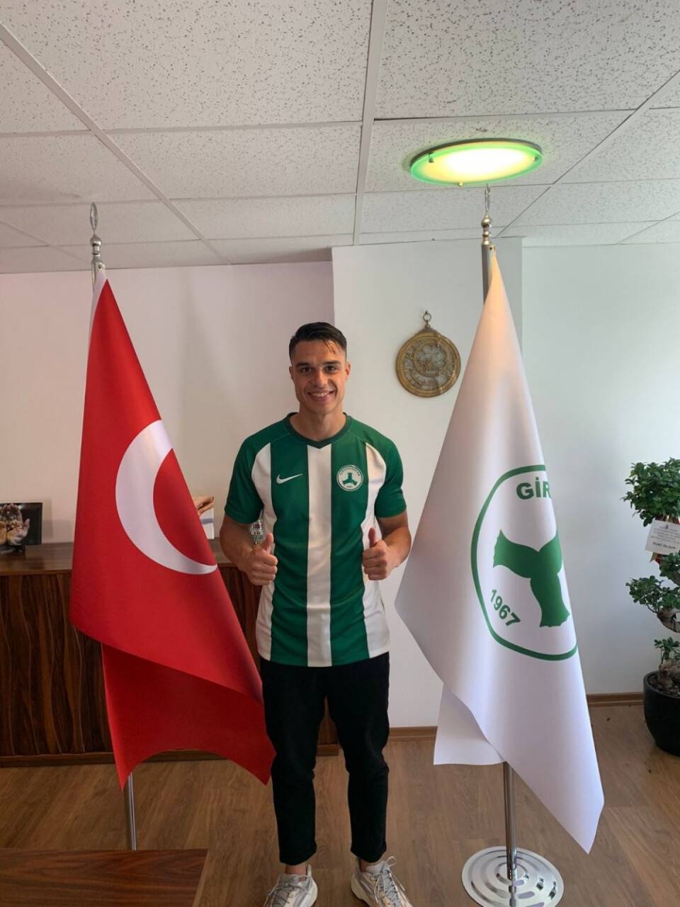 GZT Giresunspor, Joey Pelupessy’i kadrosuna kattı